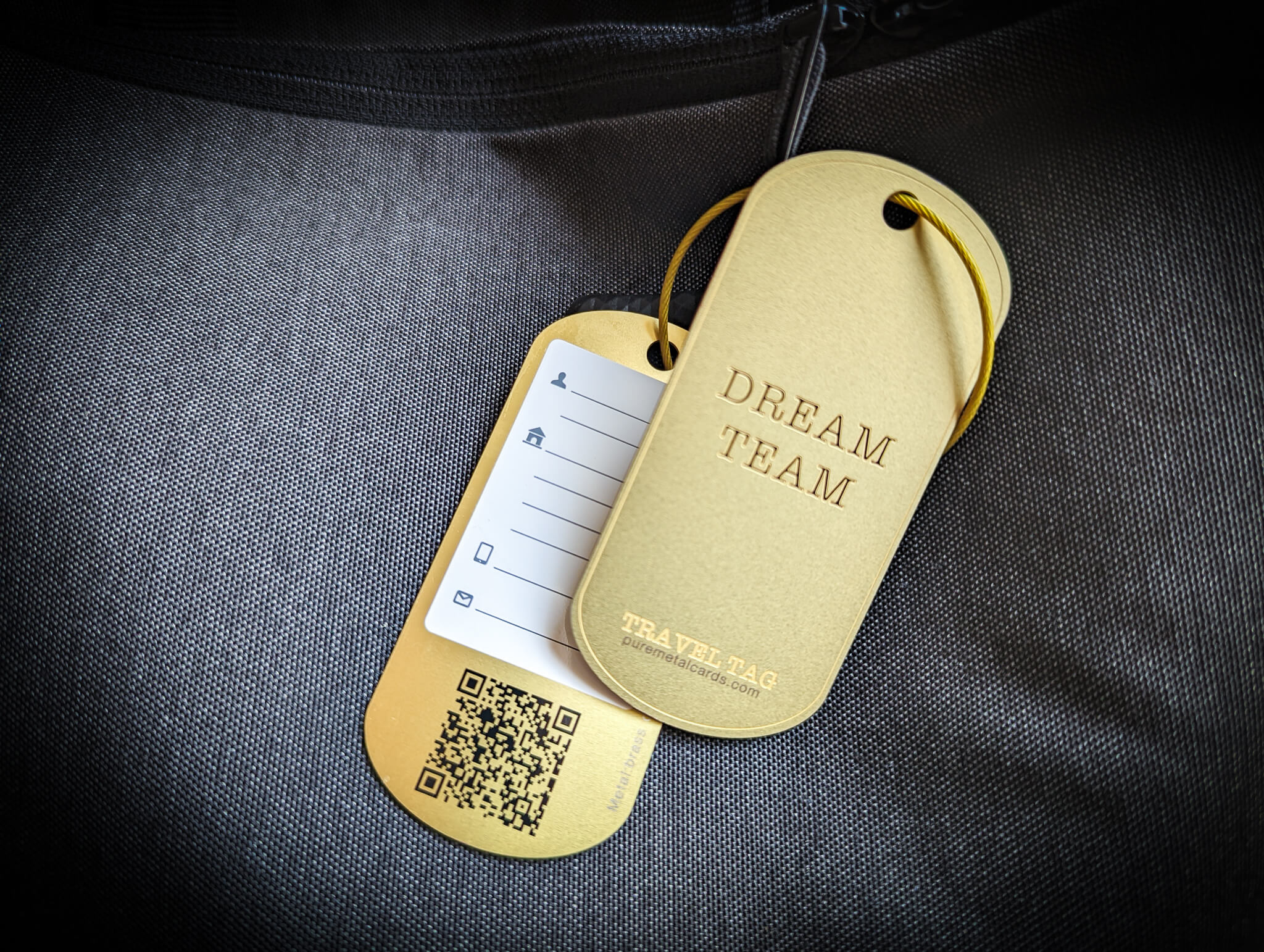 Metal Luggage Tags: Durability, Security & Branding Advantages - Pure Metal  Cards